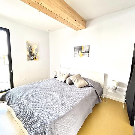 Du Vignoble A L'Atlantique - Residence Montifault Gites Du 2 Au 3 Pieces Le Pallet Eksteriør billede